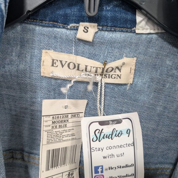 Evolution in Design - Jean Jacket - Picture 5 of 7
